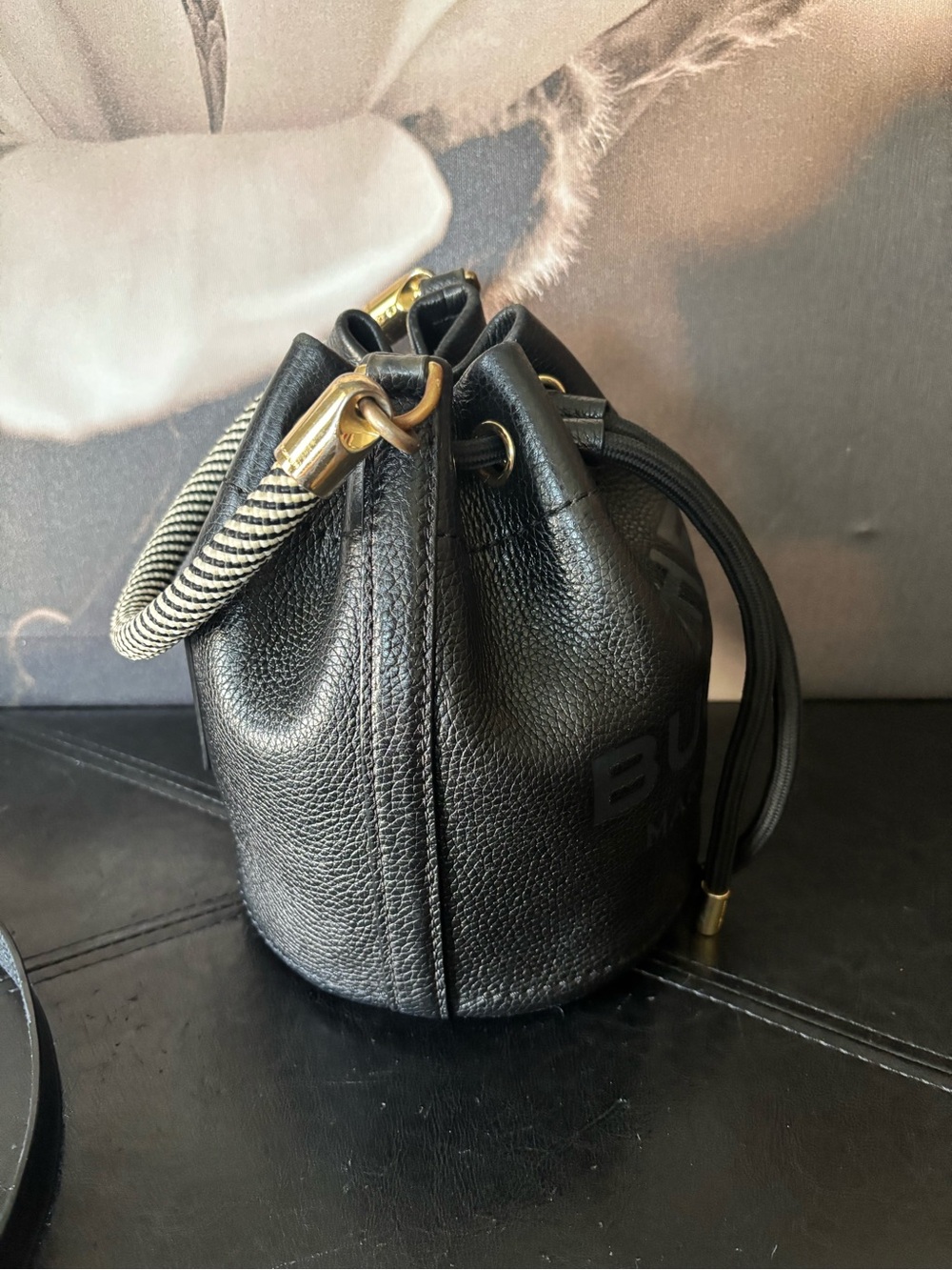 Marc Jacobs The Bucket Bag Black Leather - Picture 7 of 16